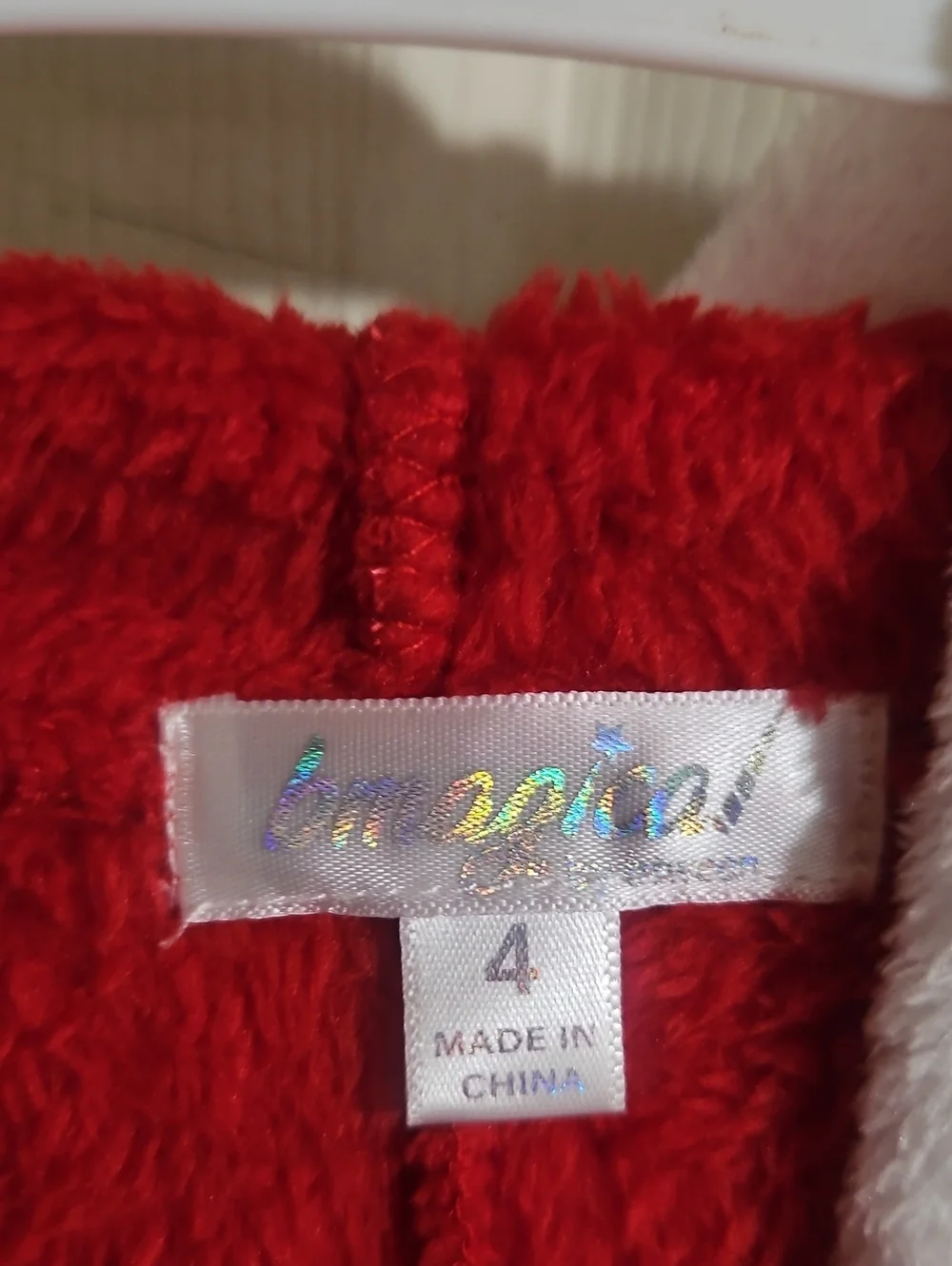 BMAGICAL BY BTWEEN ONE PIECE SANTA PAJAMA: NEW WITH TAGS: SIZE 4